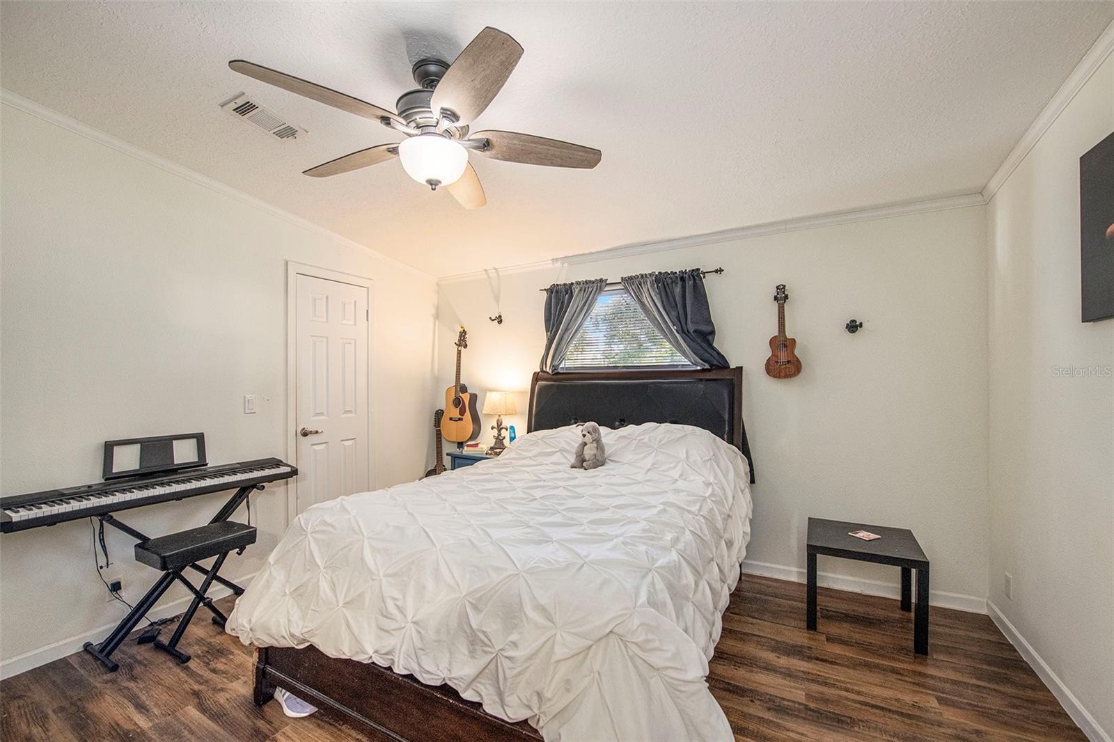 KEYSTONE PARK - Residential