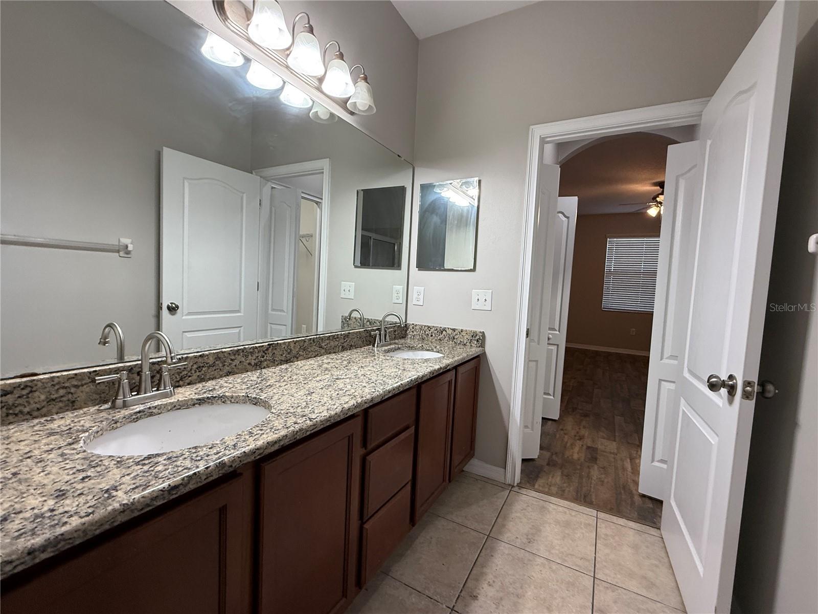 VILLAGES/BRIDGEWATERVILLAGE 07 - Residential Lease