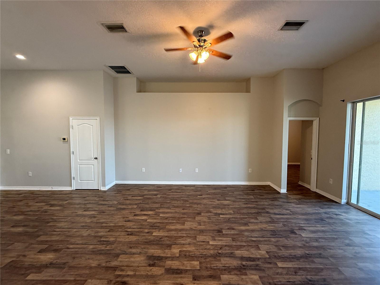 VILLAGES/BRIDGEWATERVILLAGE 07 - Residential Lease