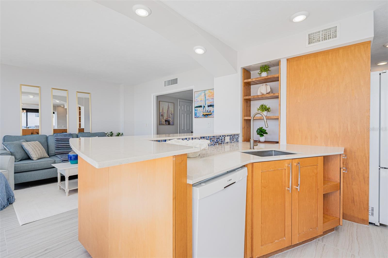 ALIKI FORUM - Residential