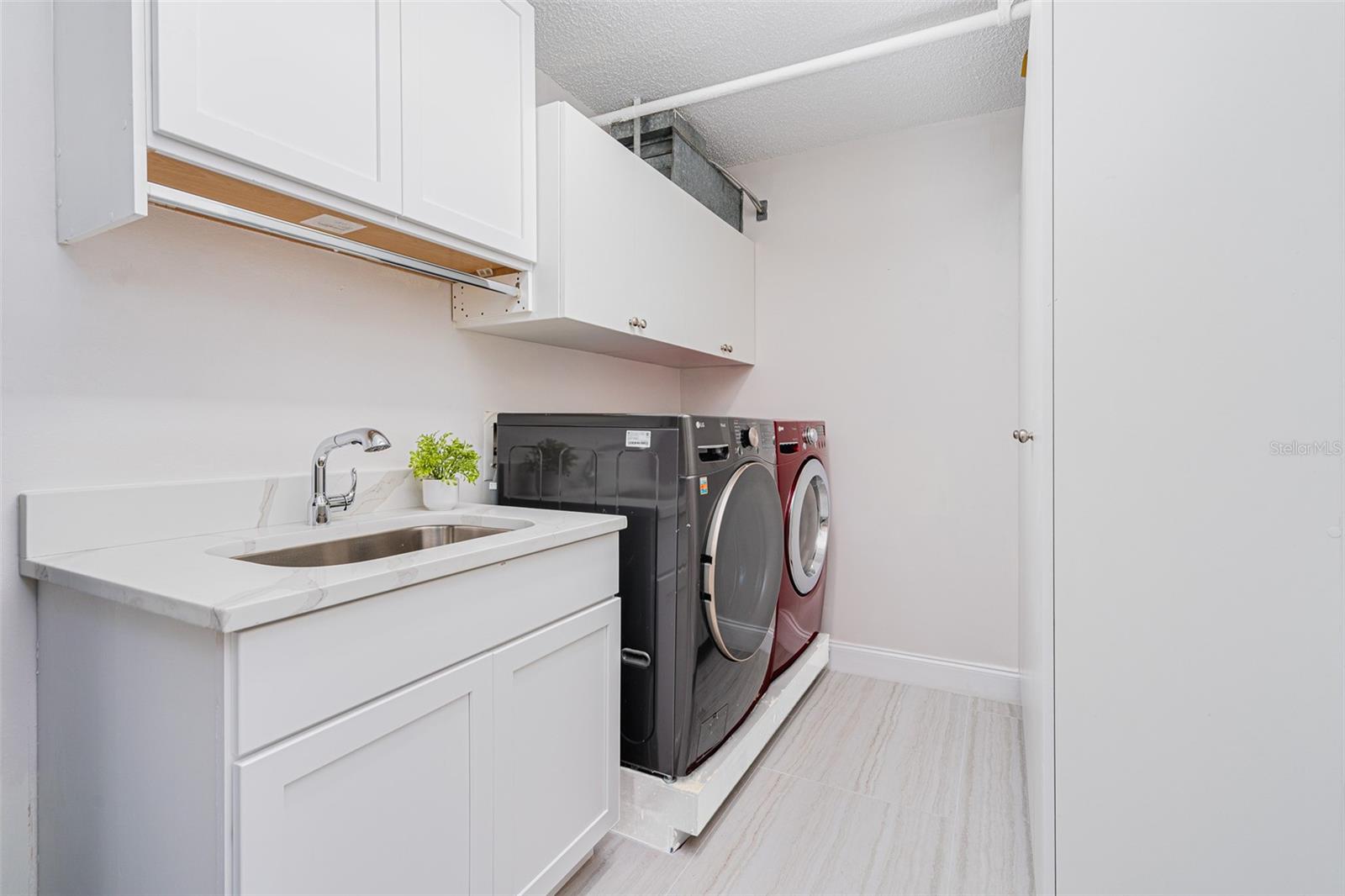 ALIKI FORUM - Residential