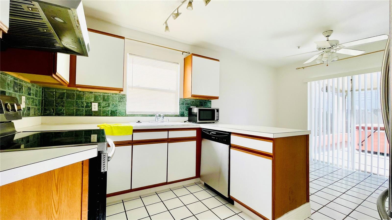 VILLAS OF CASSELBERRY PH 3 - Residential Lease