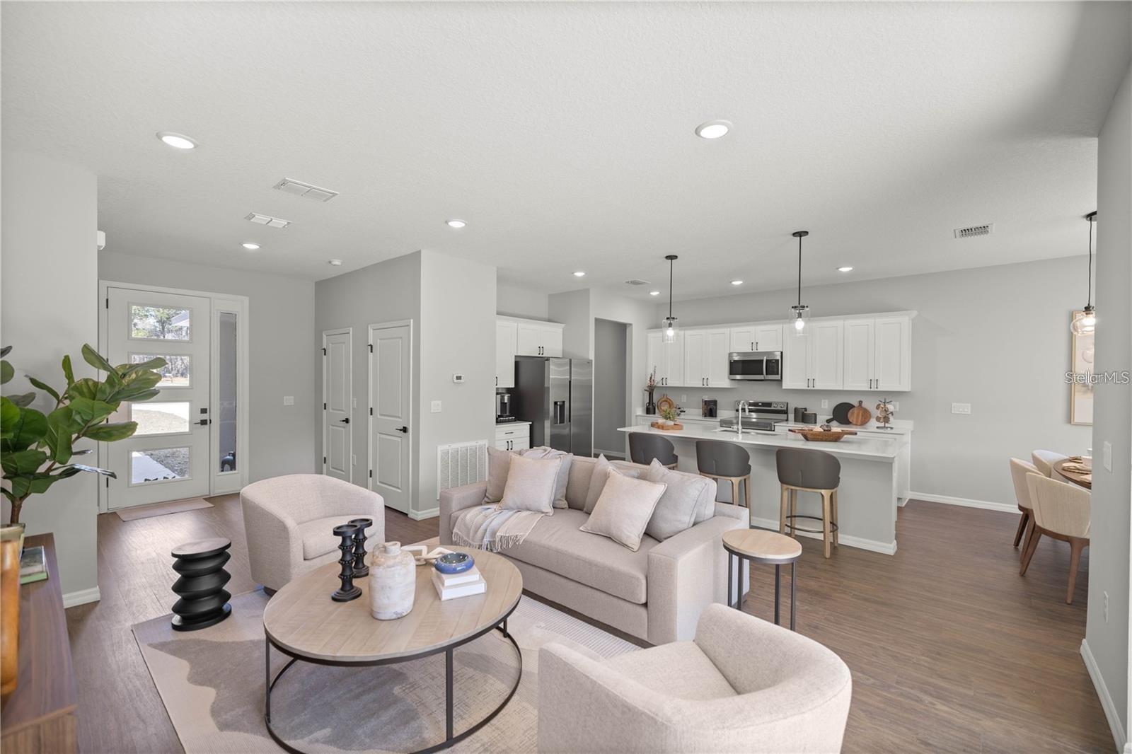 4 SERRA COURT