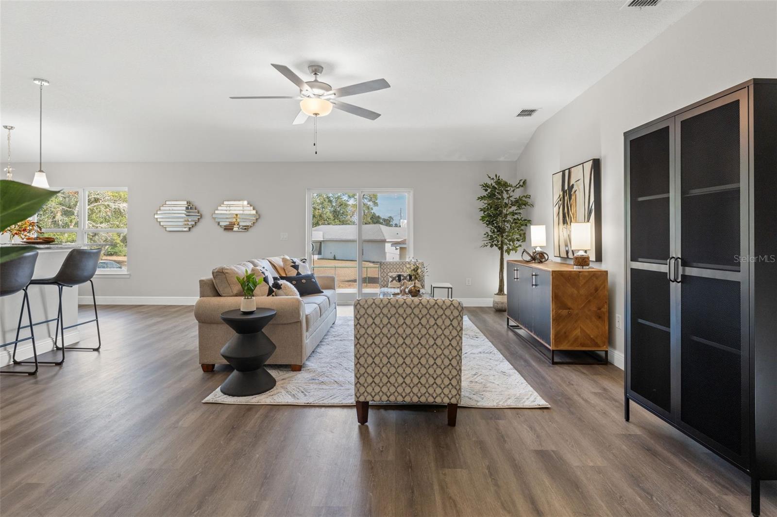 341 GLEN MAR CIRCLE