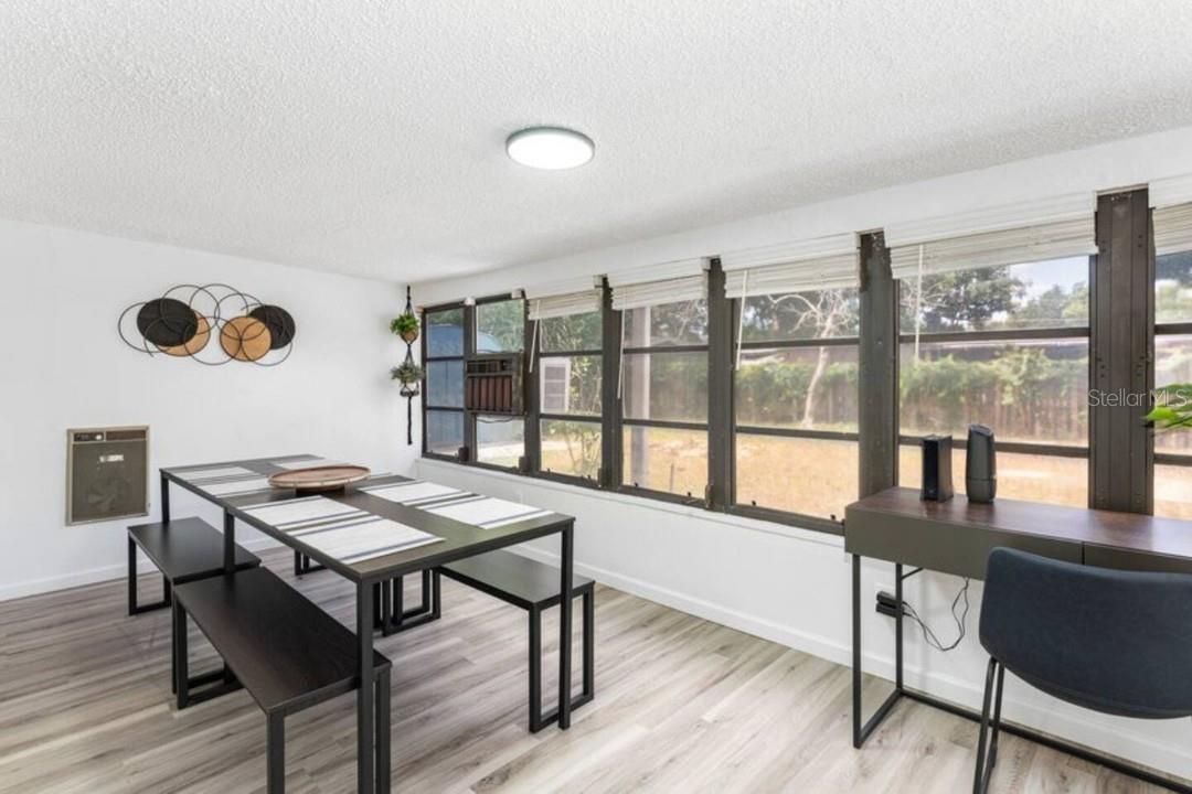 PINE HILLS MANOR 02 - Residential