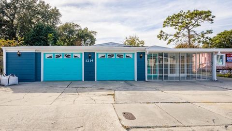 Photo of 1214 N Pine Hills Road, Orlando, FL 32808 (MLS # O6379821)