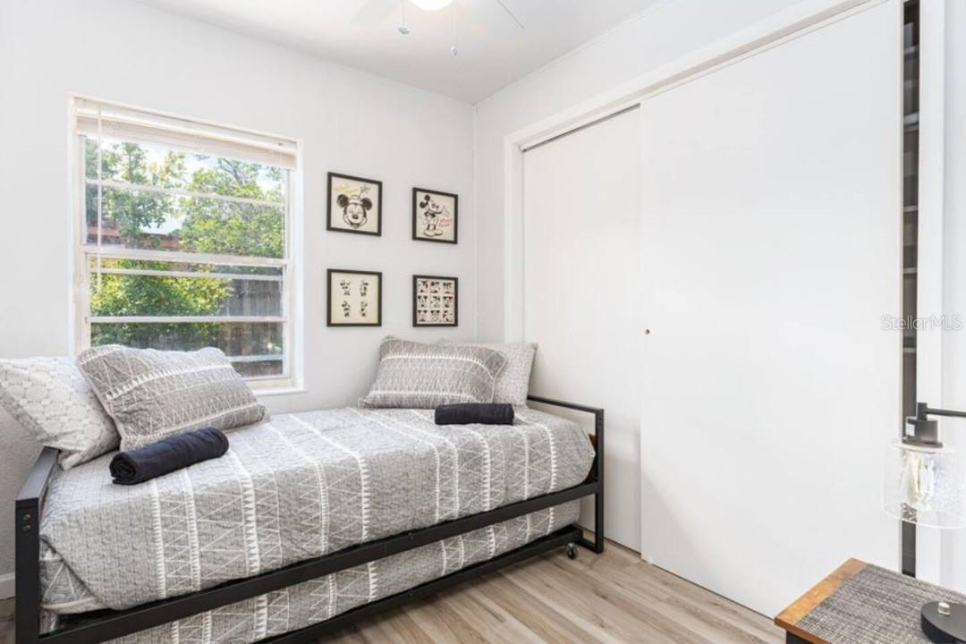 PINE HILLS MANOR 02 - Residential