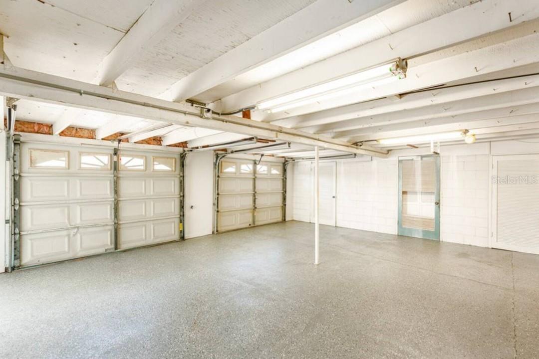 PINE HILLS MANOR 02 - Residential