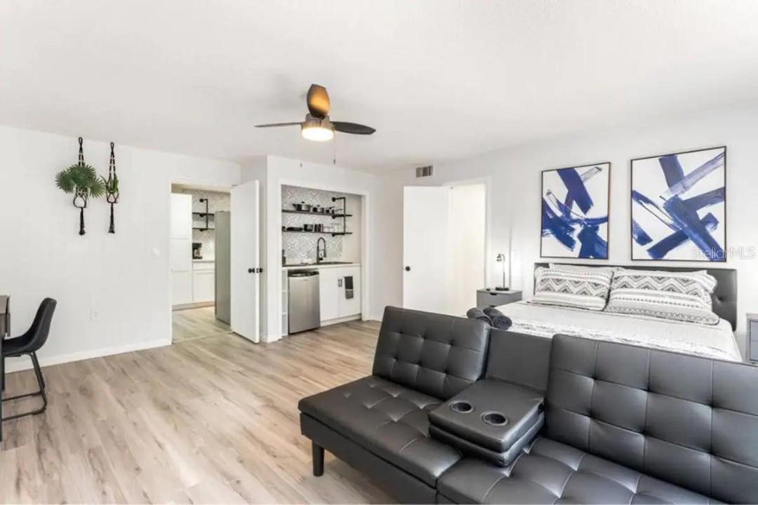 PINE HILLS MANOR 02 - Residential