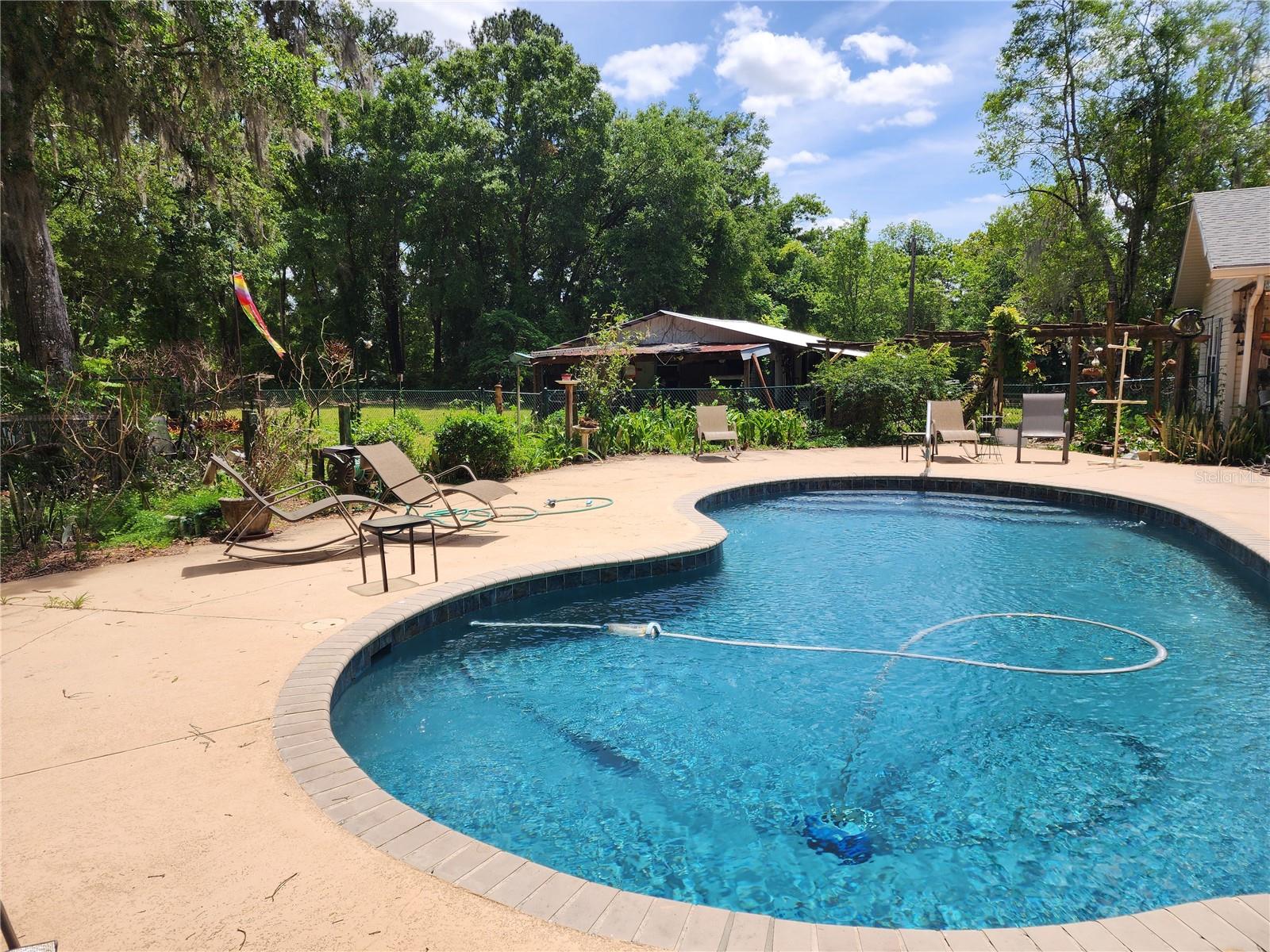 SPRING HILL - Residential