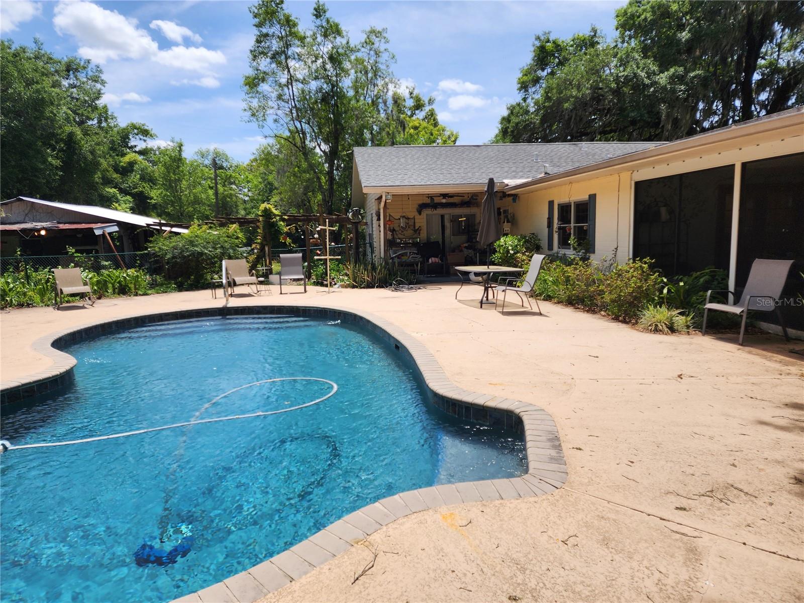 SPRING HILL - Residential