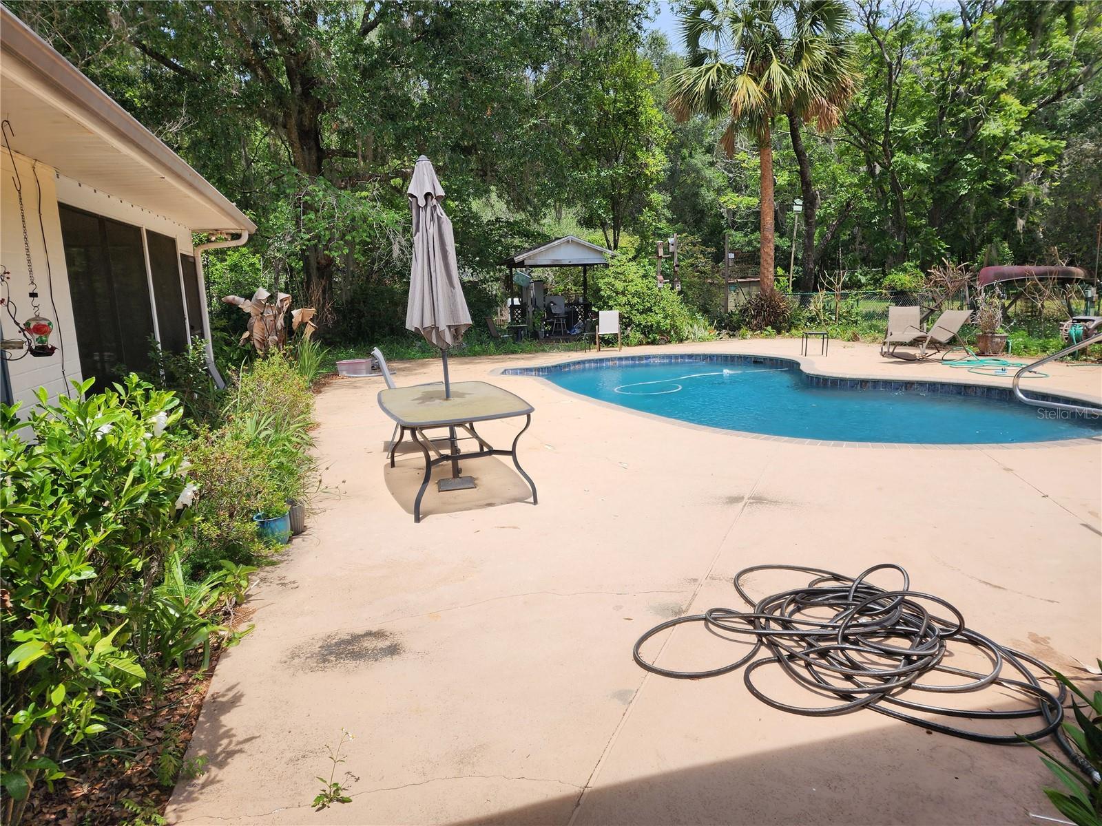 SPRING HILL - Residential