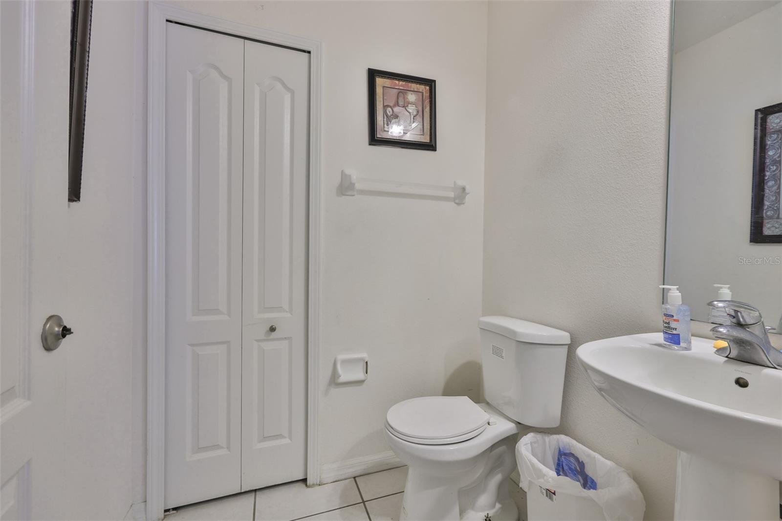 WELLINGTON NORTH AT BAY PARK - Residential