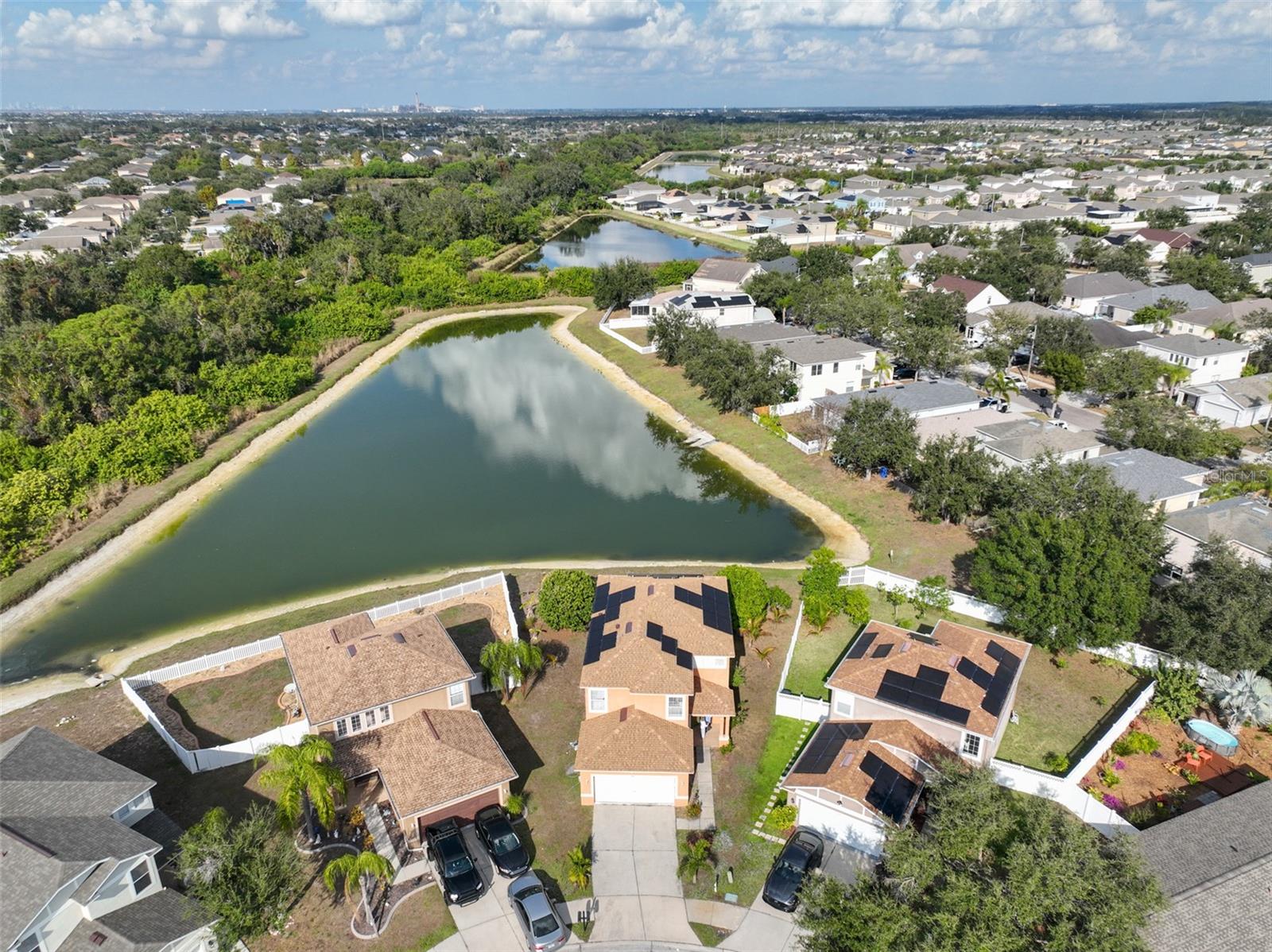 WELLINGTON NORTH AT BAY PARK - Residential