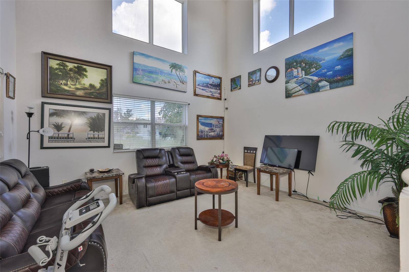 WELLINGTON NORTH AT BAY PARK - Residential