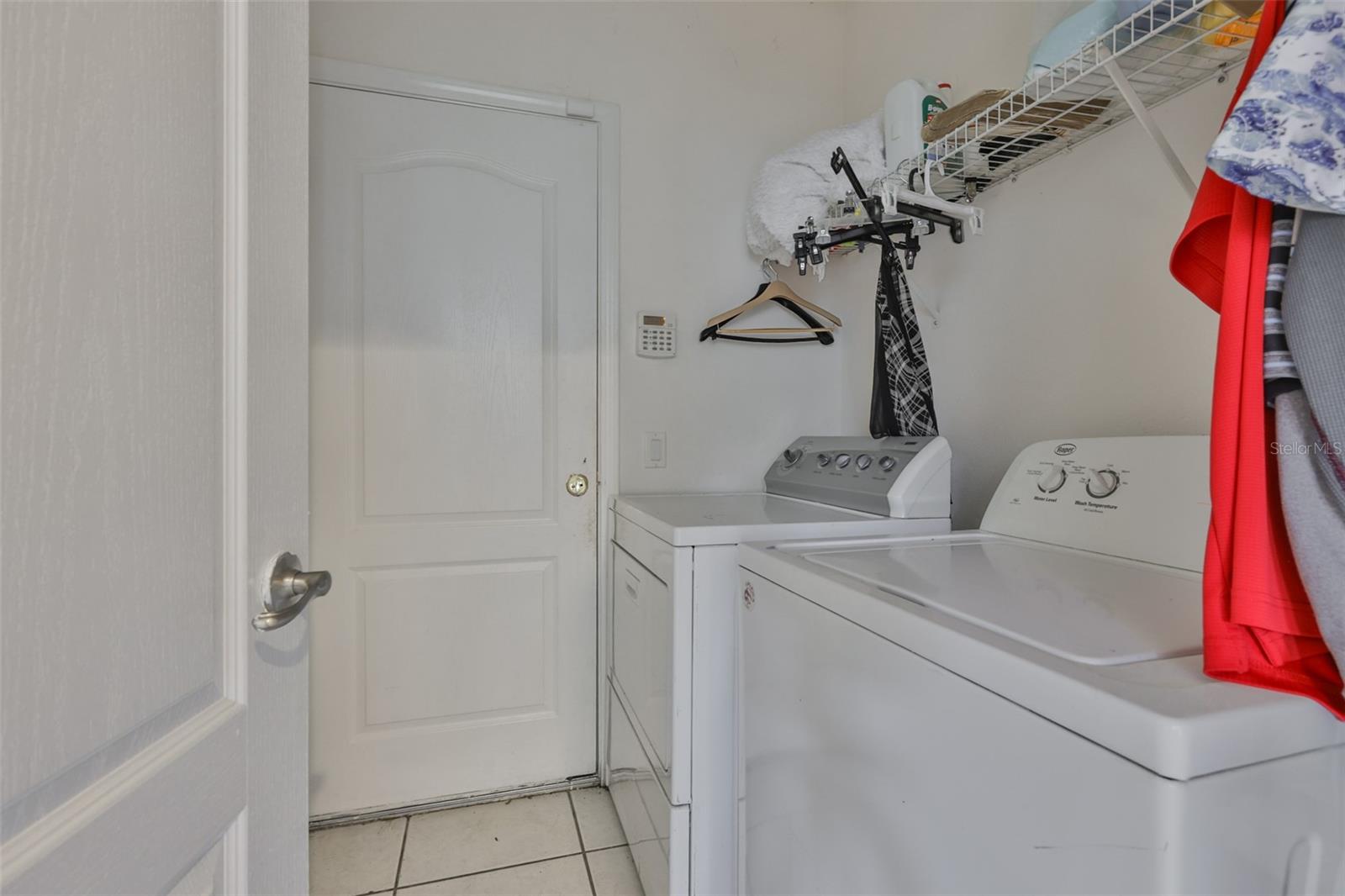 WELLINGTON NORTH AT BAY PARK - Residential