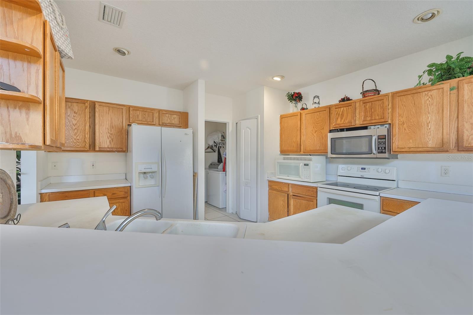 WELLINGTON NORTH AT BAY PARK - Residential