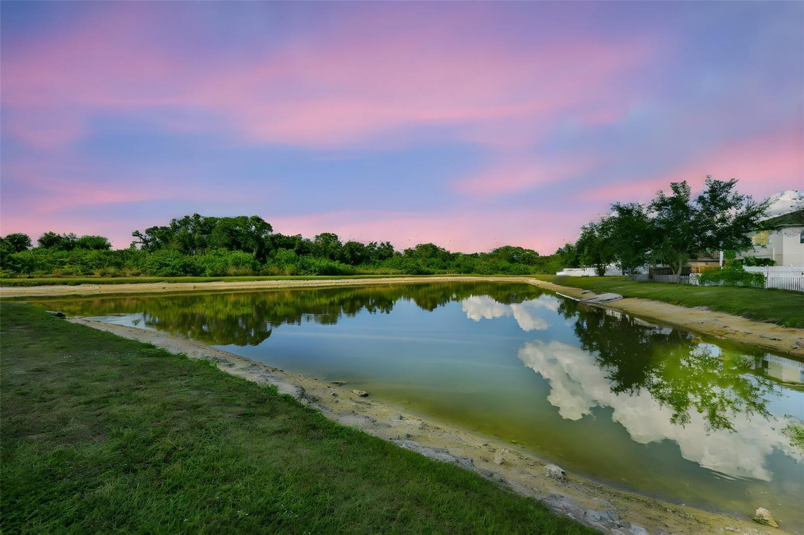 WELLINGTON NORTH AT BAY PARK - Residential