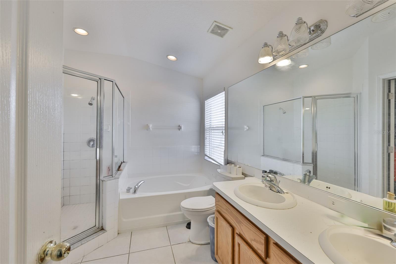 WELLINGTON NORTH AT BAY PARK - Residential