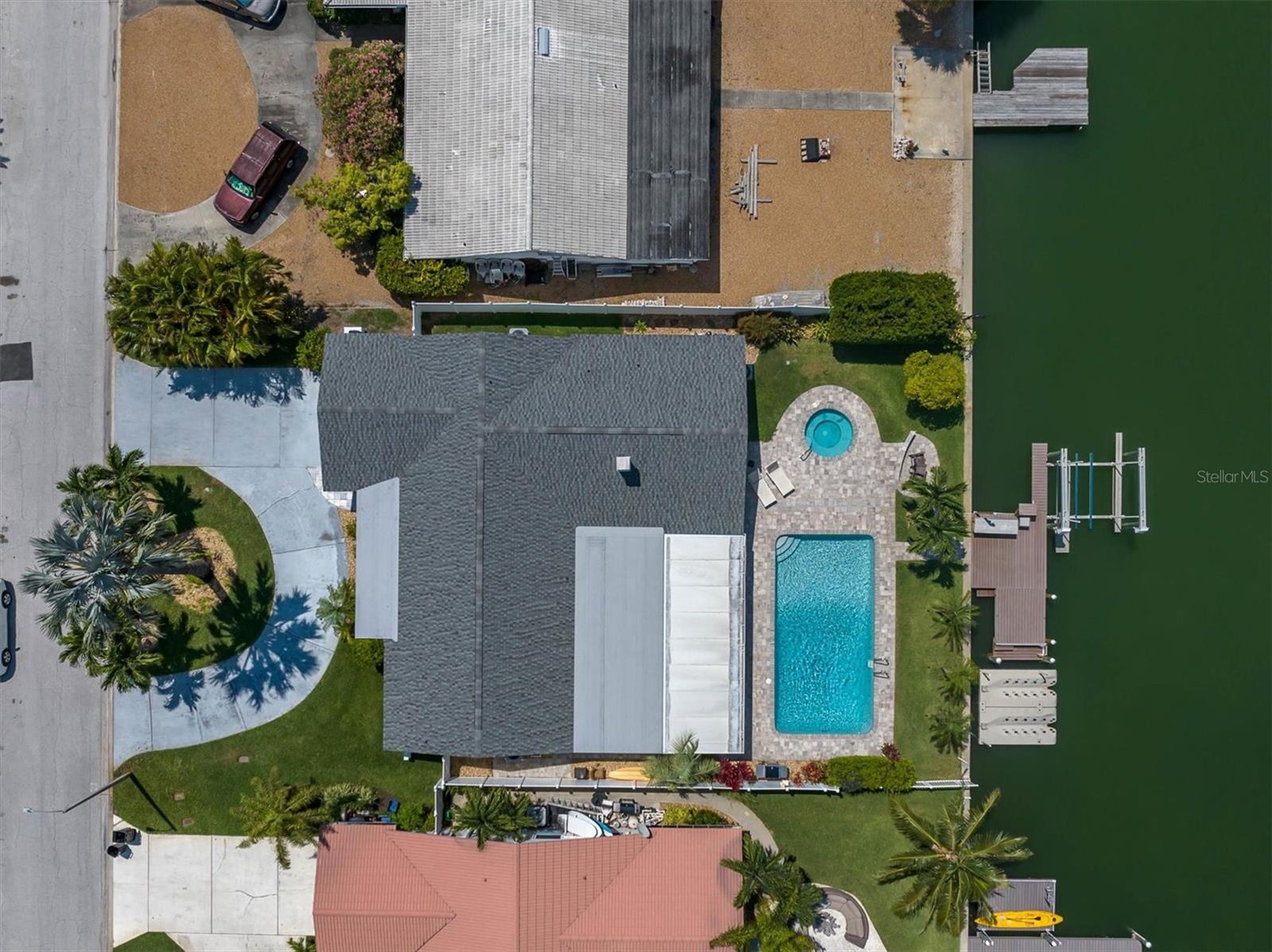 THREE PALMS POINT - Residential
