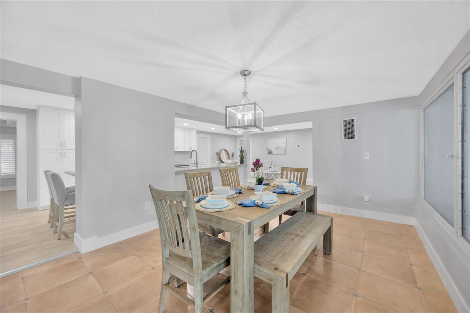 THREE PALMS POINT - Residential