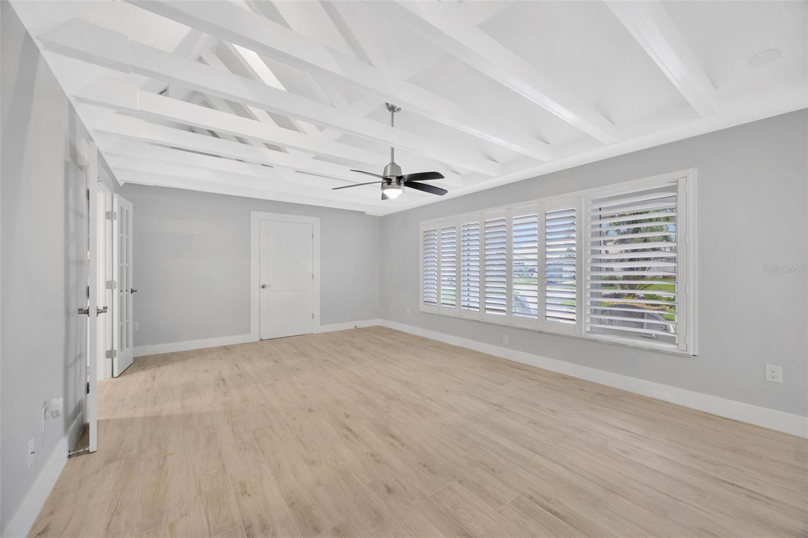 THREE PALMS POINT - Residential