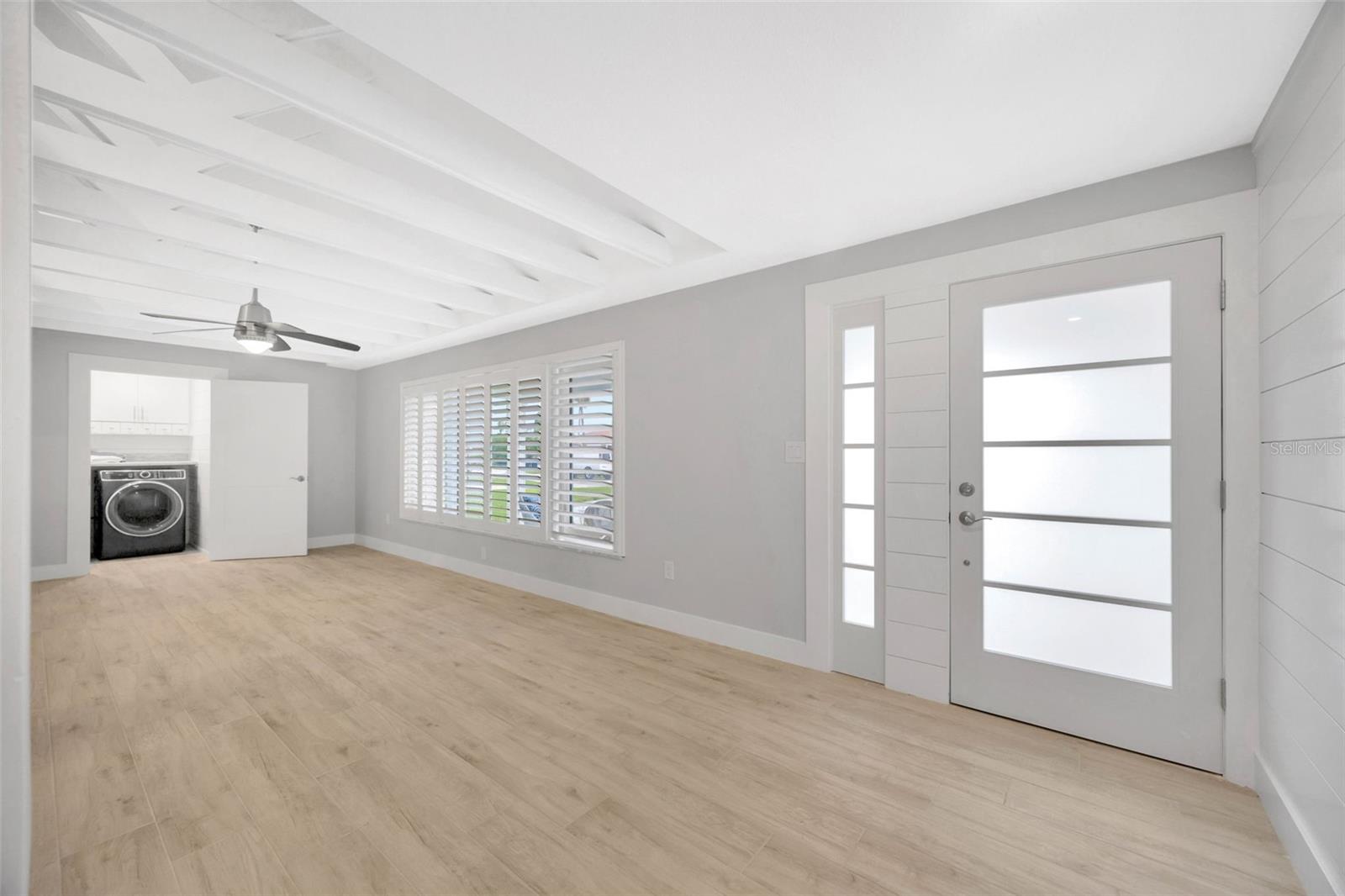 THREE PALMS POINT - Residential