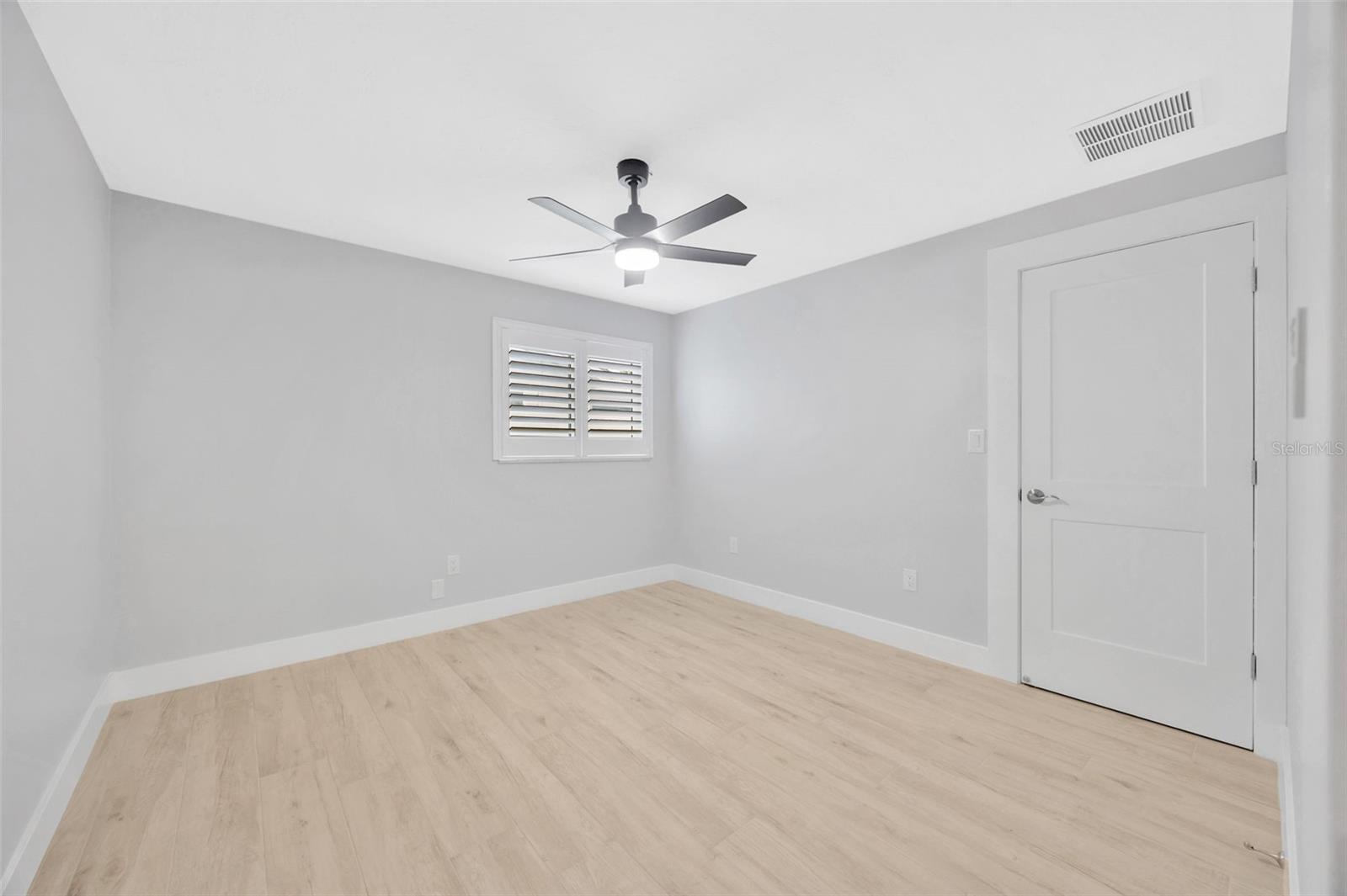 THREE PALMS POINT - Residential