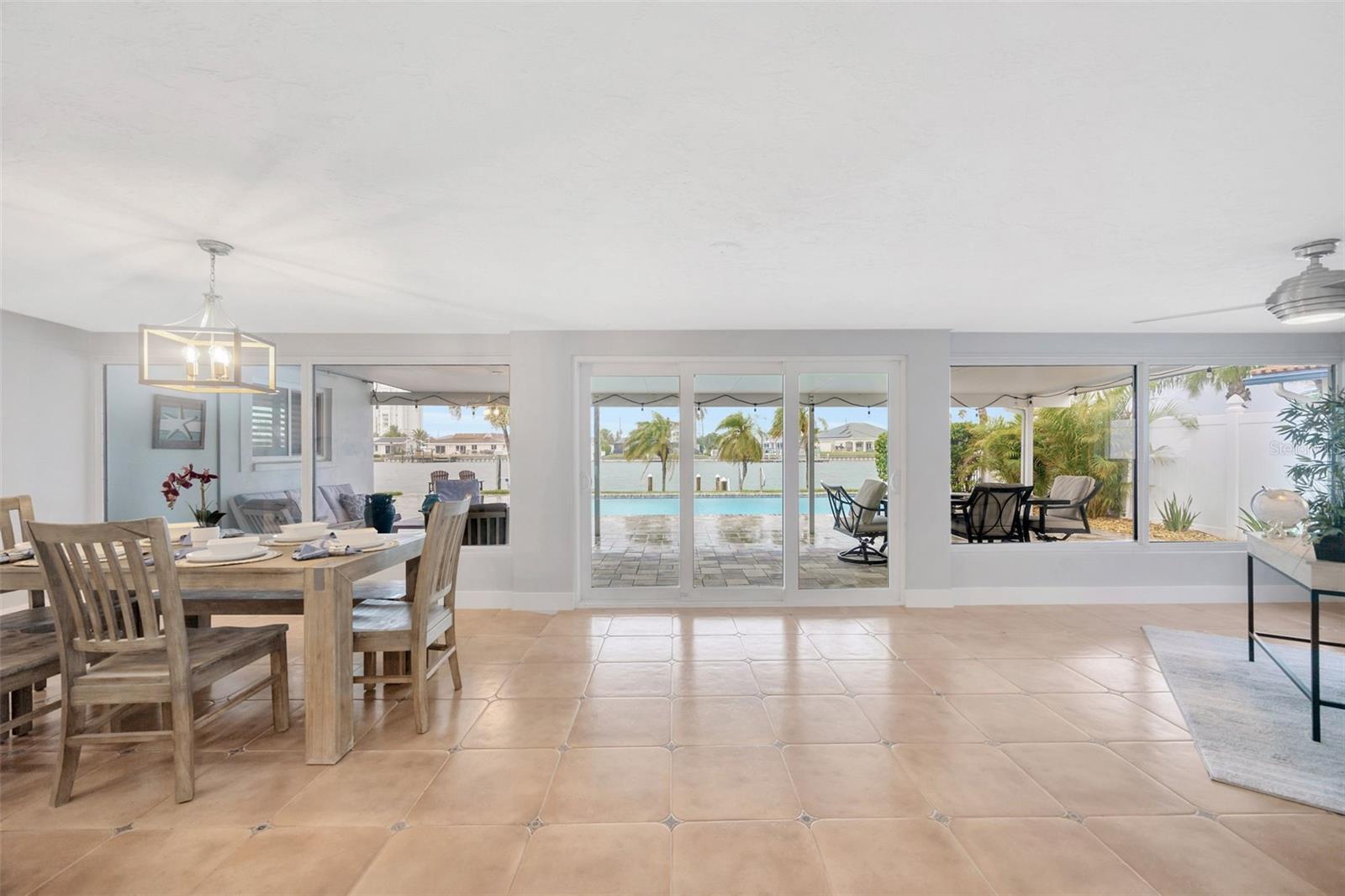 THREE PALMS POINT - Residential