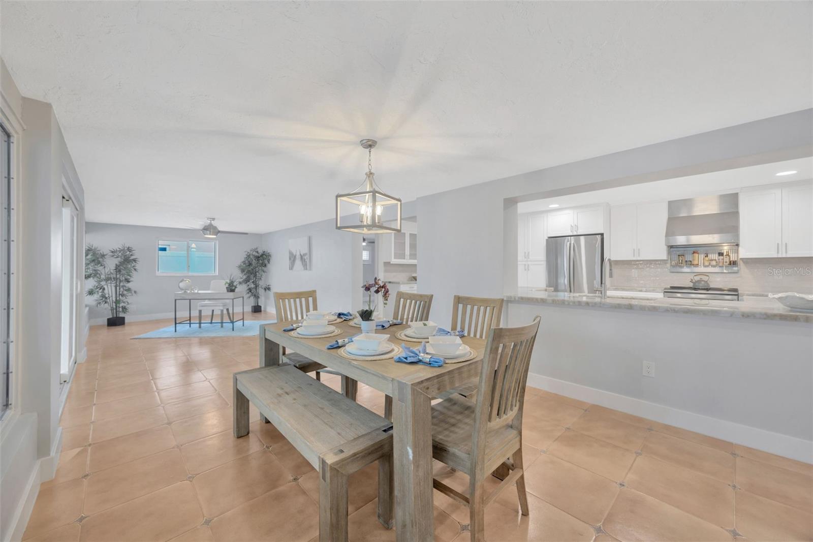 THREE PALMS POINT - Residential