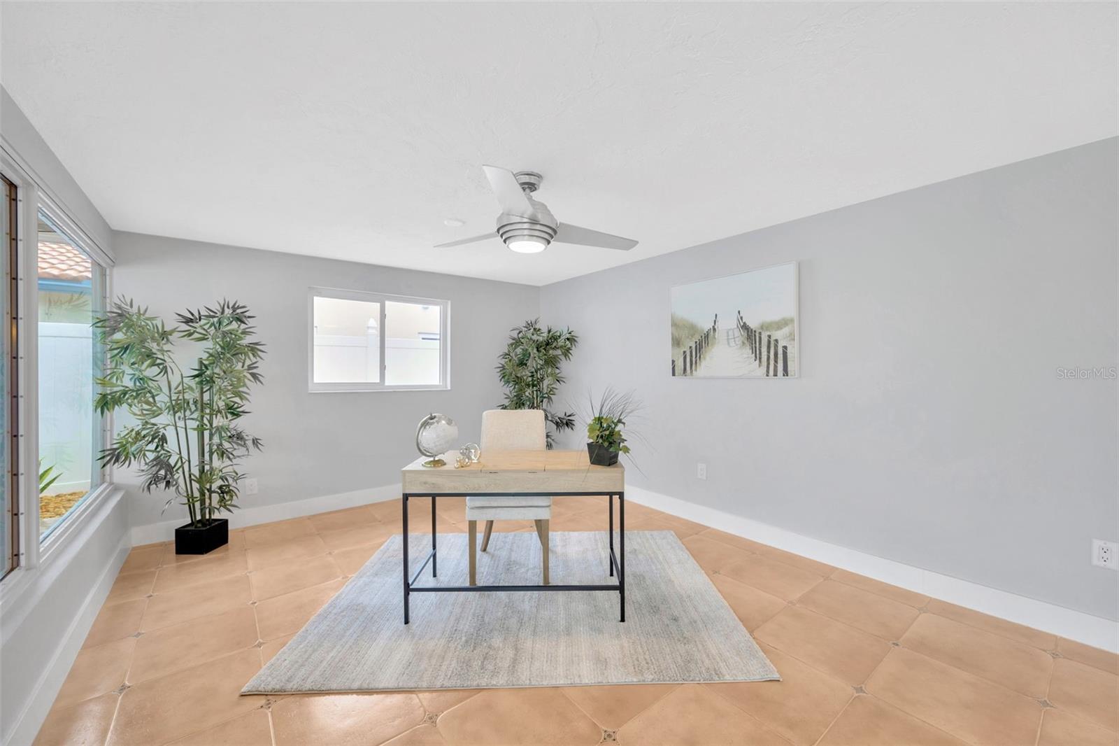 THREE PALMS POINT - Residential