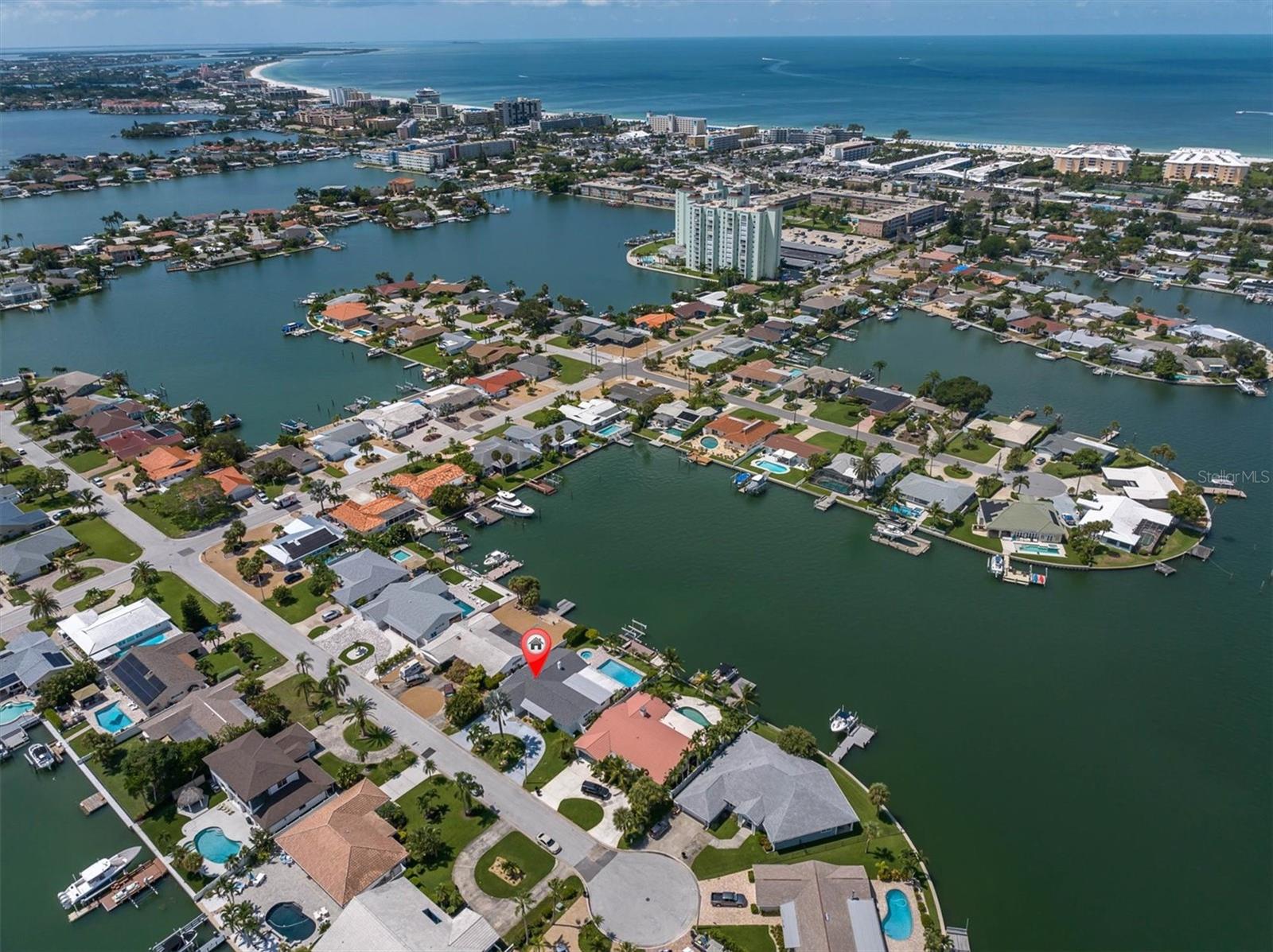 THREE PALMS POINT - Residential