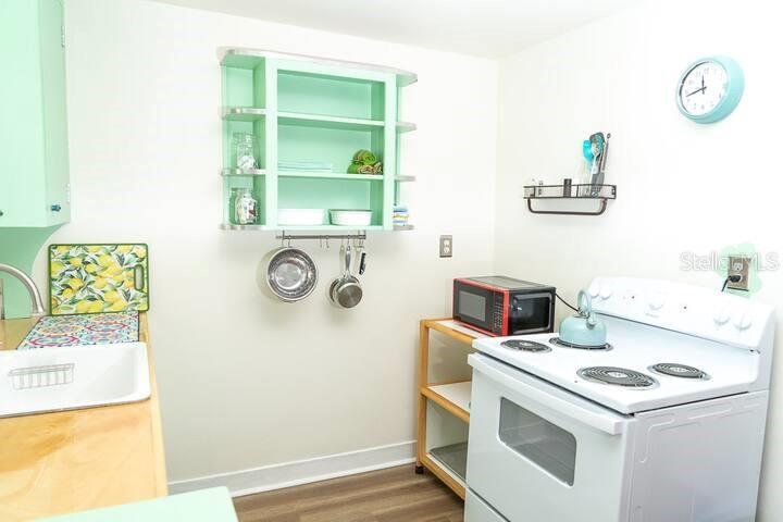 CLAKES BLK 14 HOWRYS ADD DELAND - Residential Income