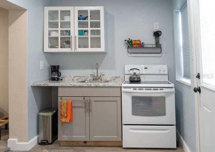 CLAKES BLK 14 HOWRYS ADD DELAND - Residential Income