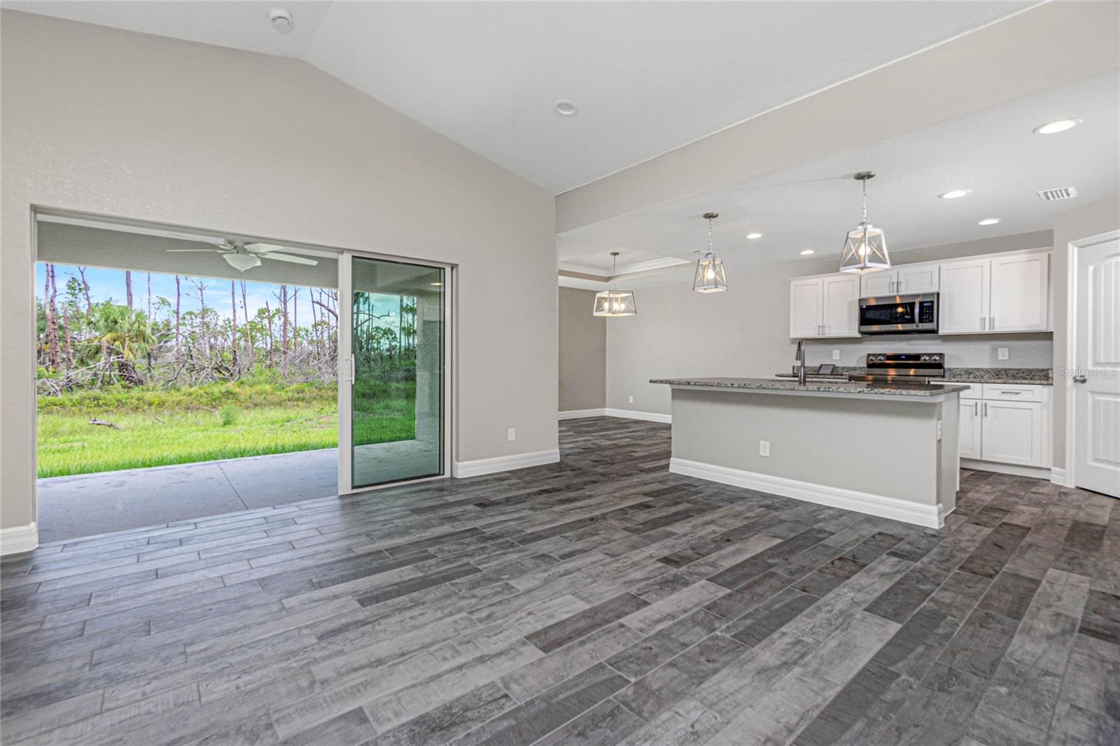 ROTONDA SANDS - Residential