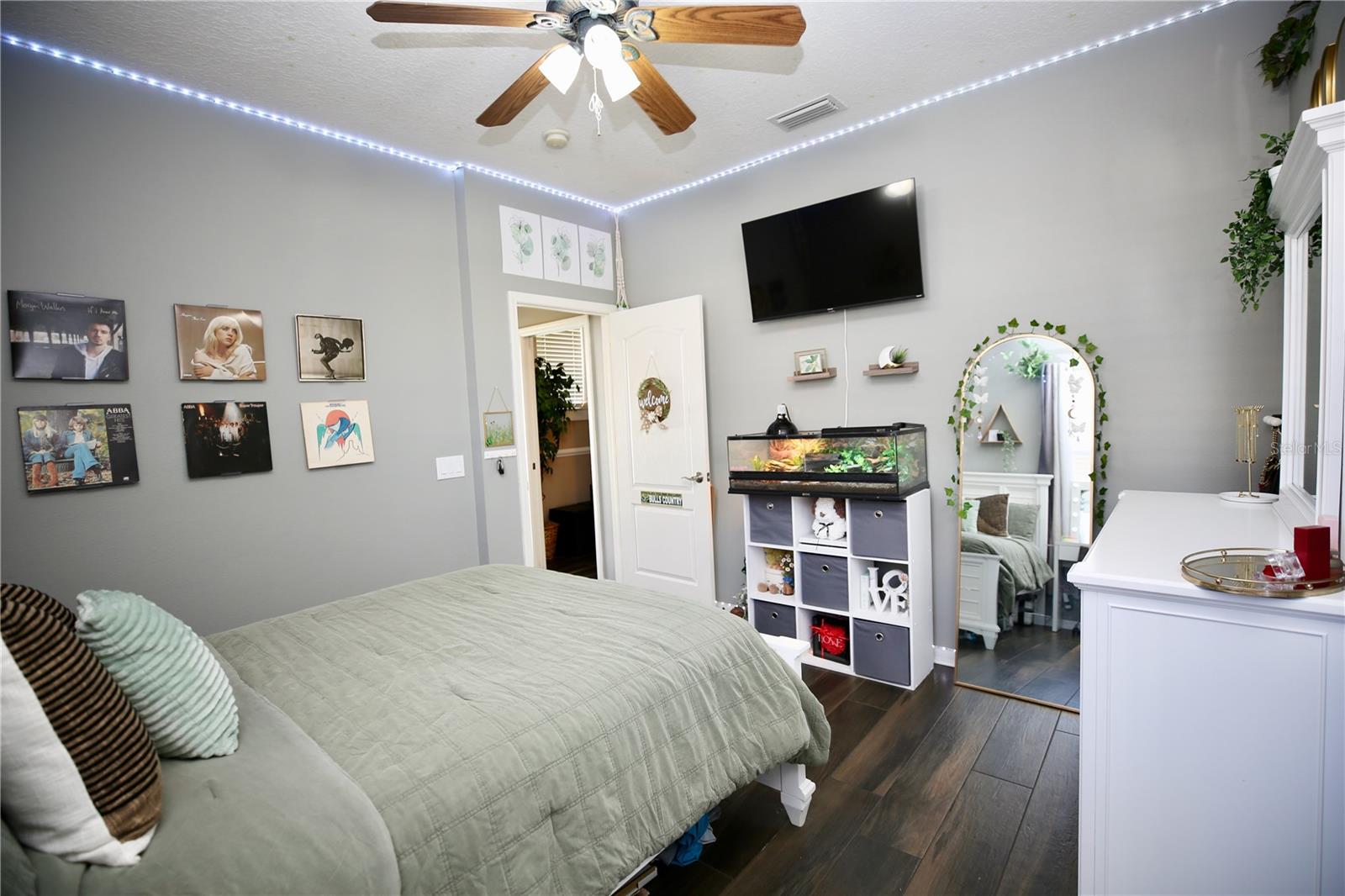 ARISTA - Residential