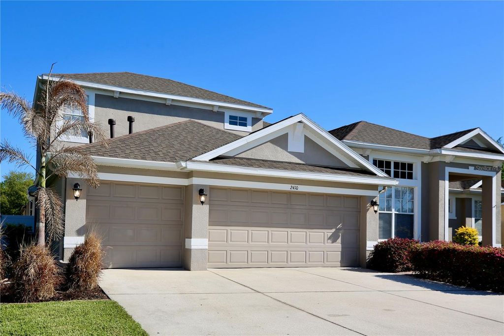 Photo of 2410 Tea Olive Terrace, Valrico, FL 33594 (MLS # TB8492220)