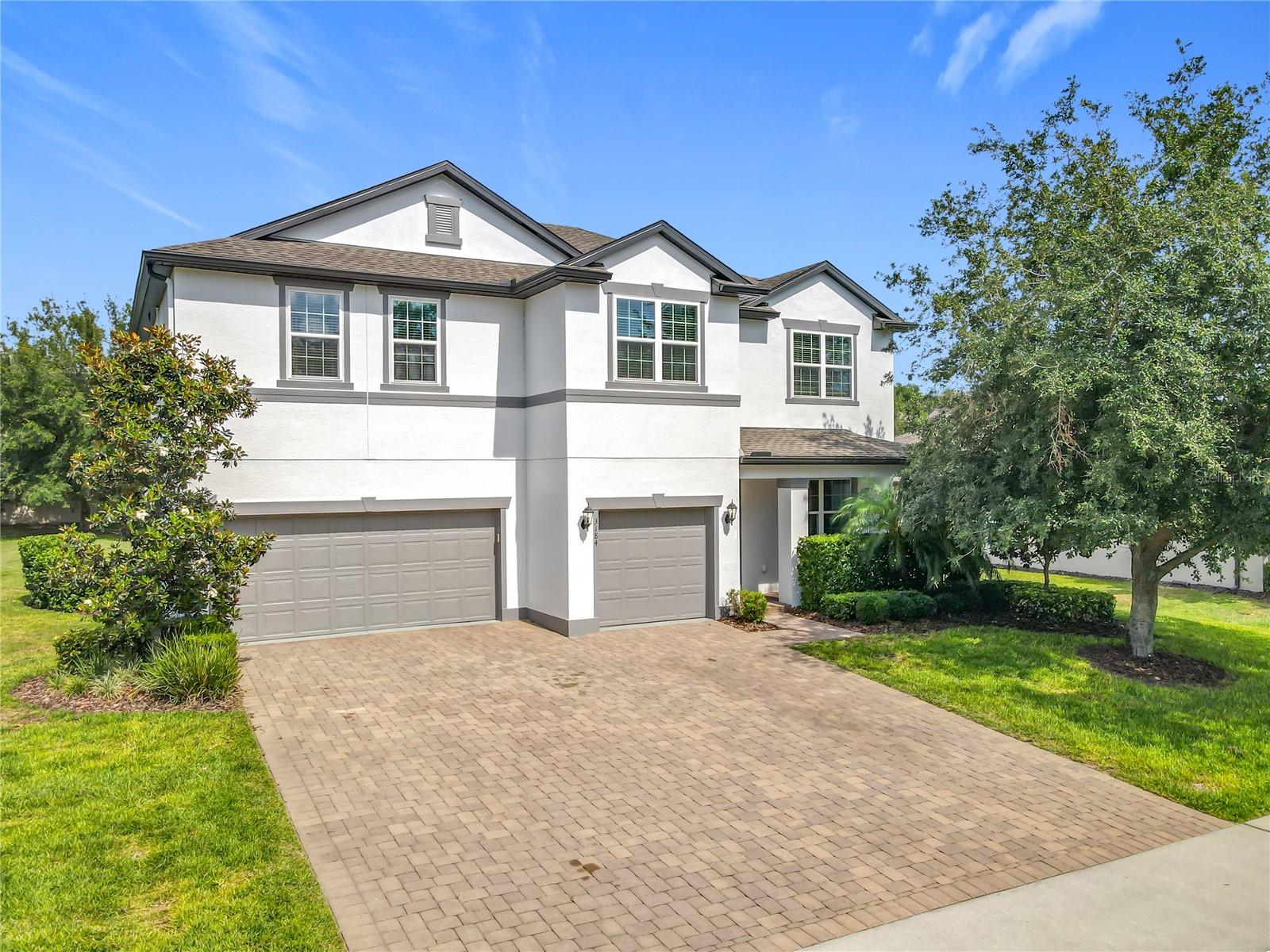 3184 PINENUT DRIVE