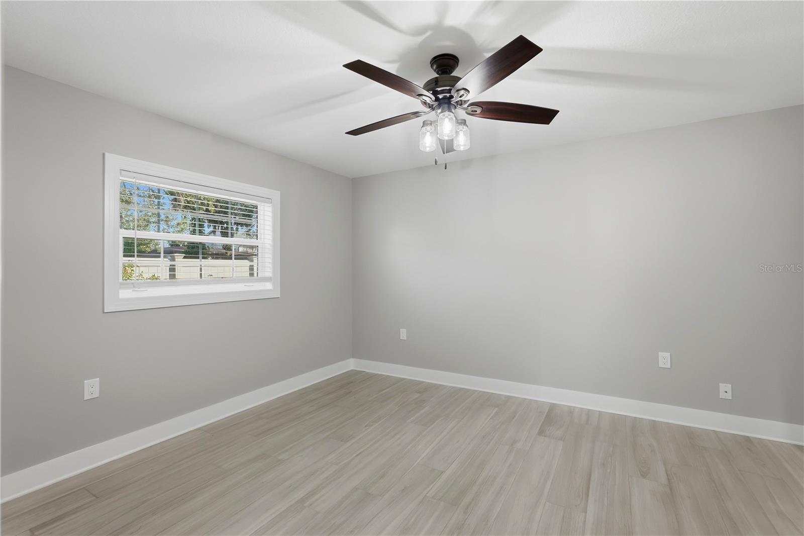 SNELL ISLE BRIGHTWATERS SEC 2 - Residential