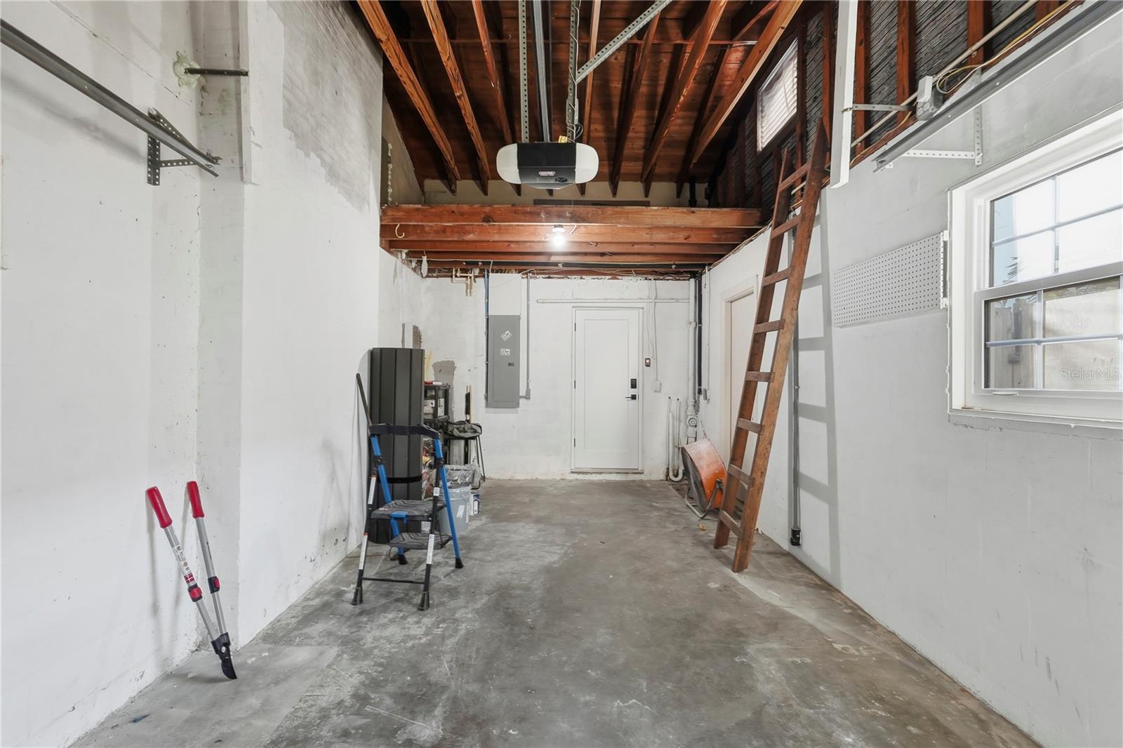 SNELL ISLE BRIGHTWATERS SEC 2 - Residential