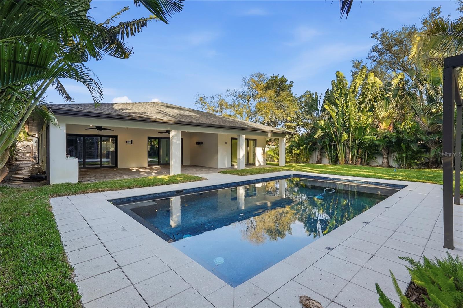 SNELL ISLE BRIGHTWATERS SEC 2 - Residential