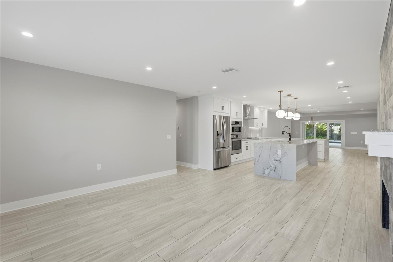 845 SNELL ISLE BOULEVARD NE