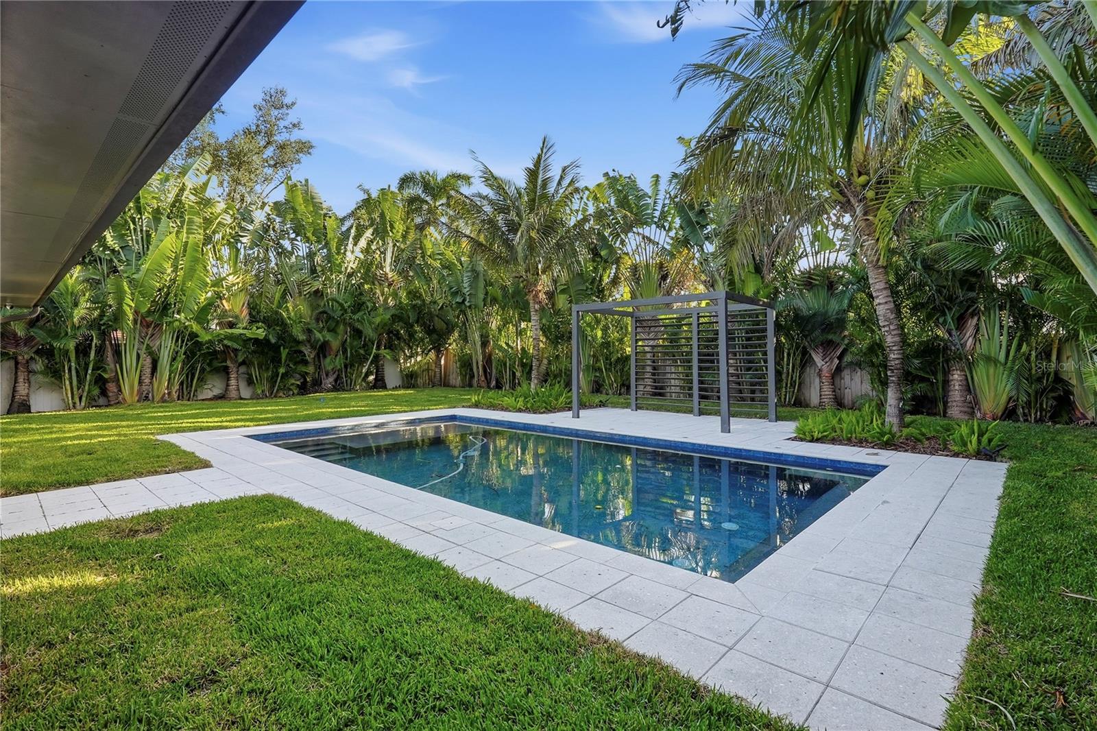 SNELL ISLE BRIGHTWATERS SEC 2 - Residential