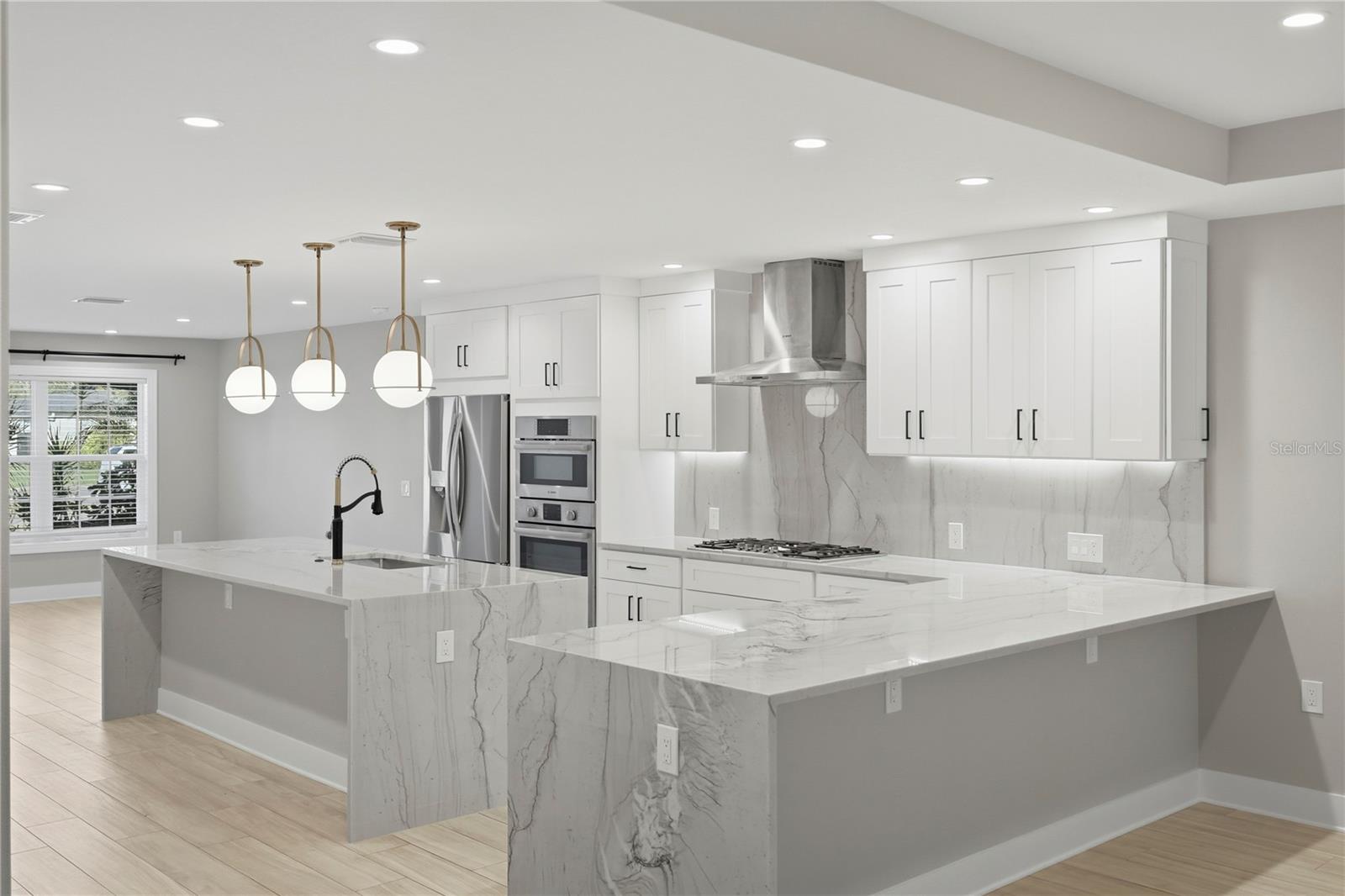 SNELL ISLE BRIGHTWATERS SEC 2 - Residential