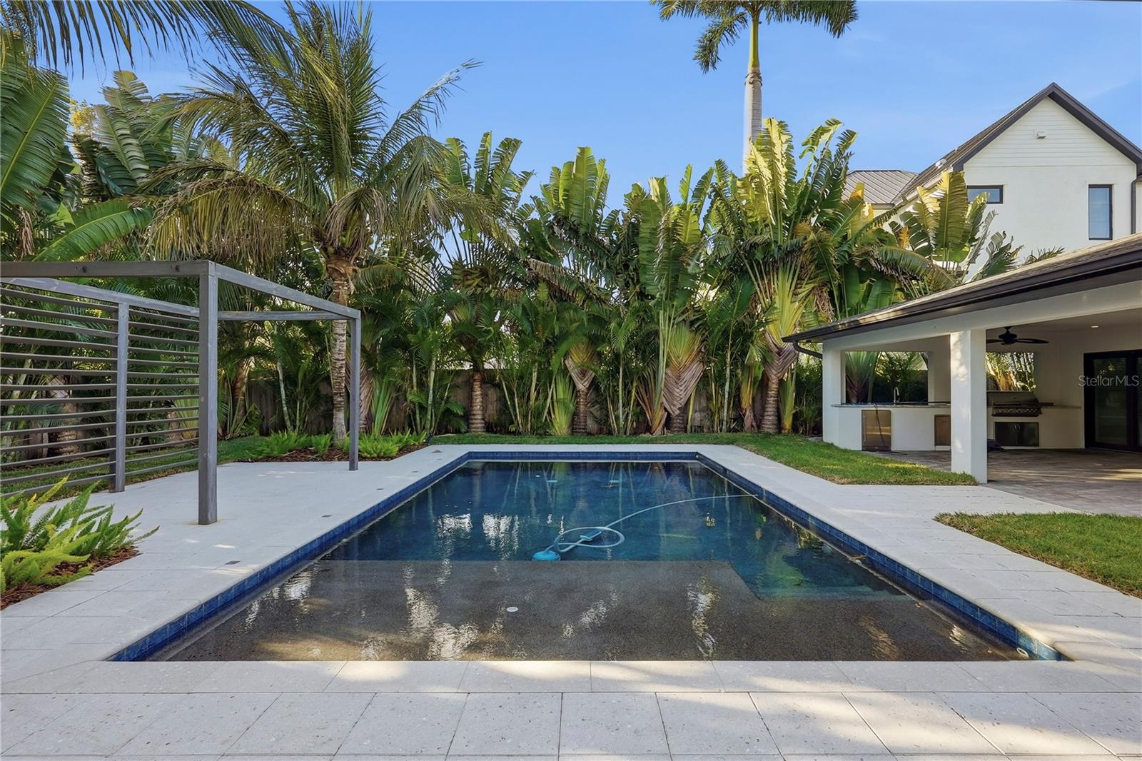 SNELL ISLE BRIGHTWATERS SEC 2 - Residential