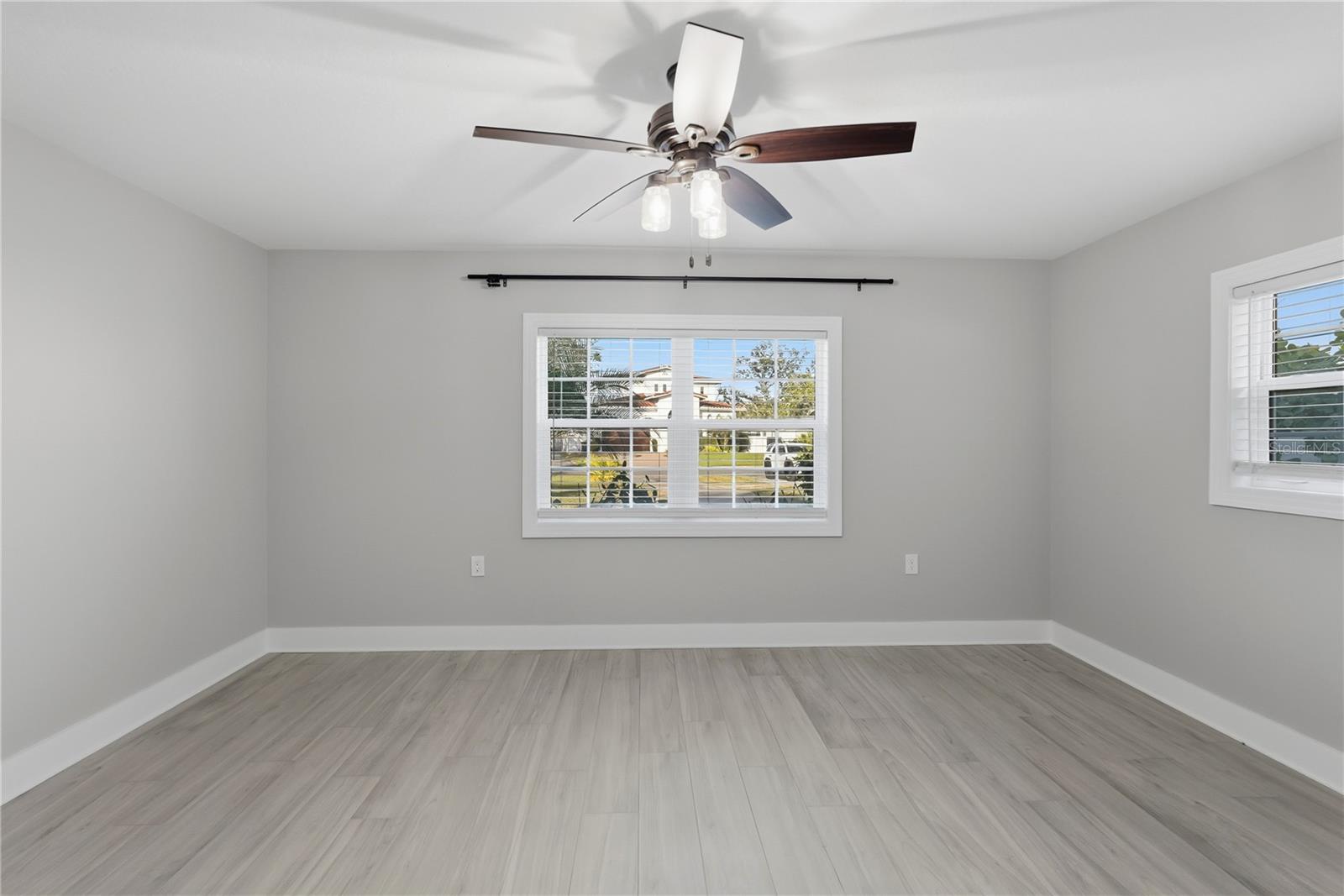 SNELL ISLE BRIGHTWATERS SEC 2 - Residential