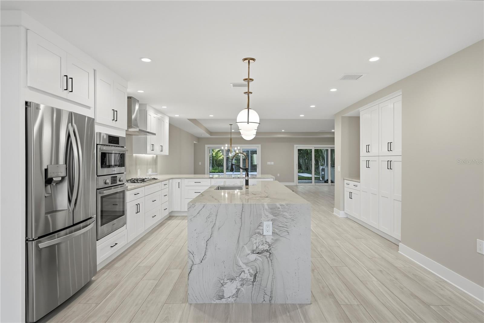 845 SNELL ISLE BOULEVARD NE