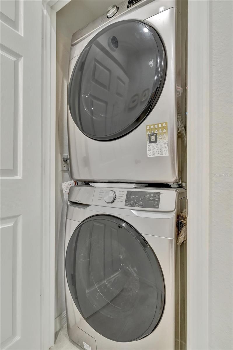 PALMA SOLA TRACE - Residential