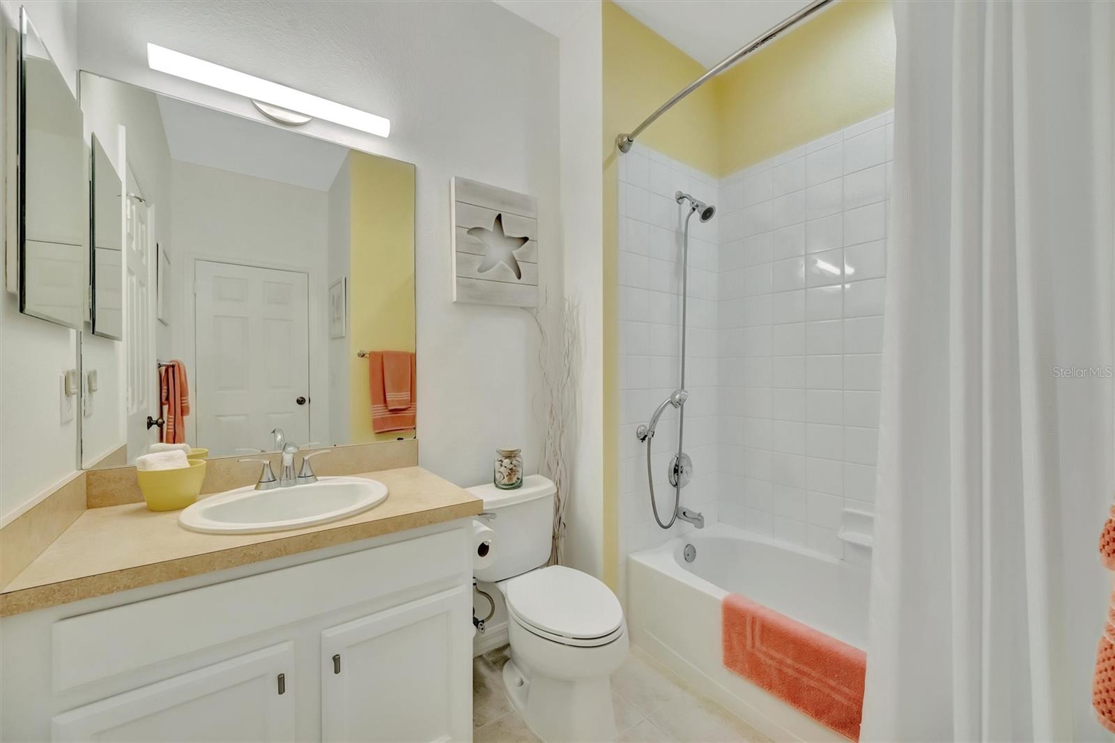 PALMA SOLA TRACE - Residential