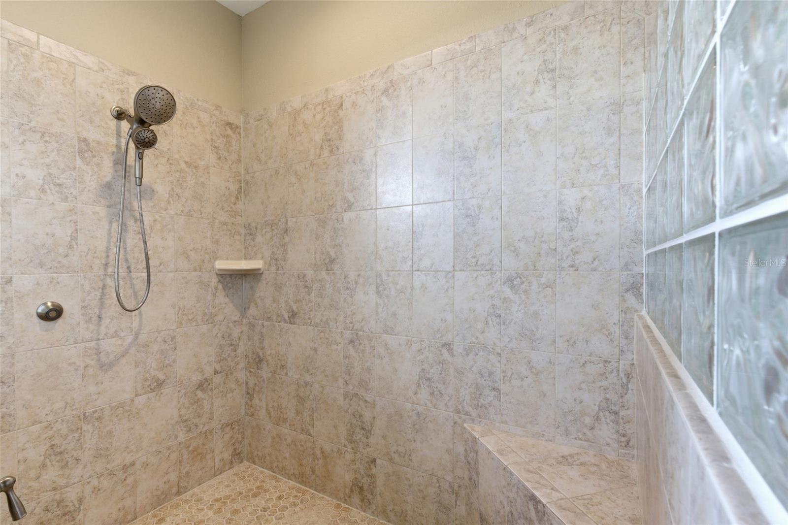 ROTONDA SANDS - Residential